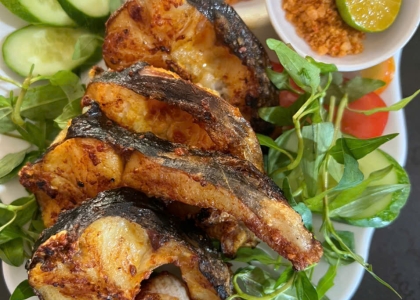 quan-an-ngon-gan-chua-thai-son-nui-cau-co-tu-quan-huong-vi-dan-da-giua-nui-rung-tay-ninh